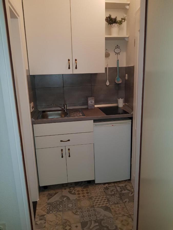 Studio Flat For 2 Apartman Makarska Kültér fotó